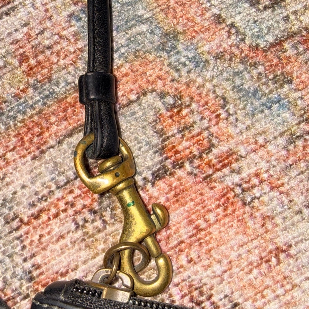 Coach Leatherware Vintage Black Leather Wristlet - Picture 6 of 8